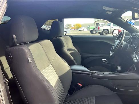 Used 2019 Dodge Challenger GT w/ Performance Handling Group image 10