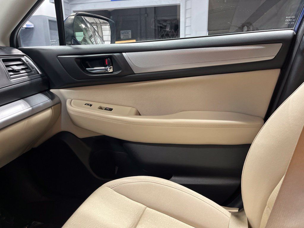 Used 2017 Subaru Legacy 2.5i Premium AWD/4WD image 16