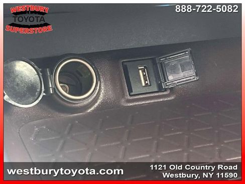 Used 2021 Toyota RAV4 Limited w/ Limited Grade Weather Package AWD/4WD image 31