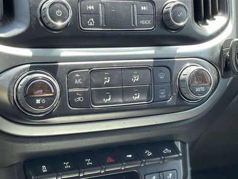 Used 2022 Chevrolet Colorado ZR2 AWD/4WD image 38