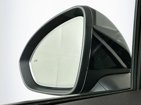 Used 2022 Buick Envision Preferred image 16