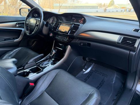 Used 2016 Honda Accord EX-L image 37