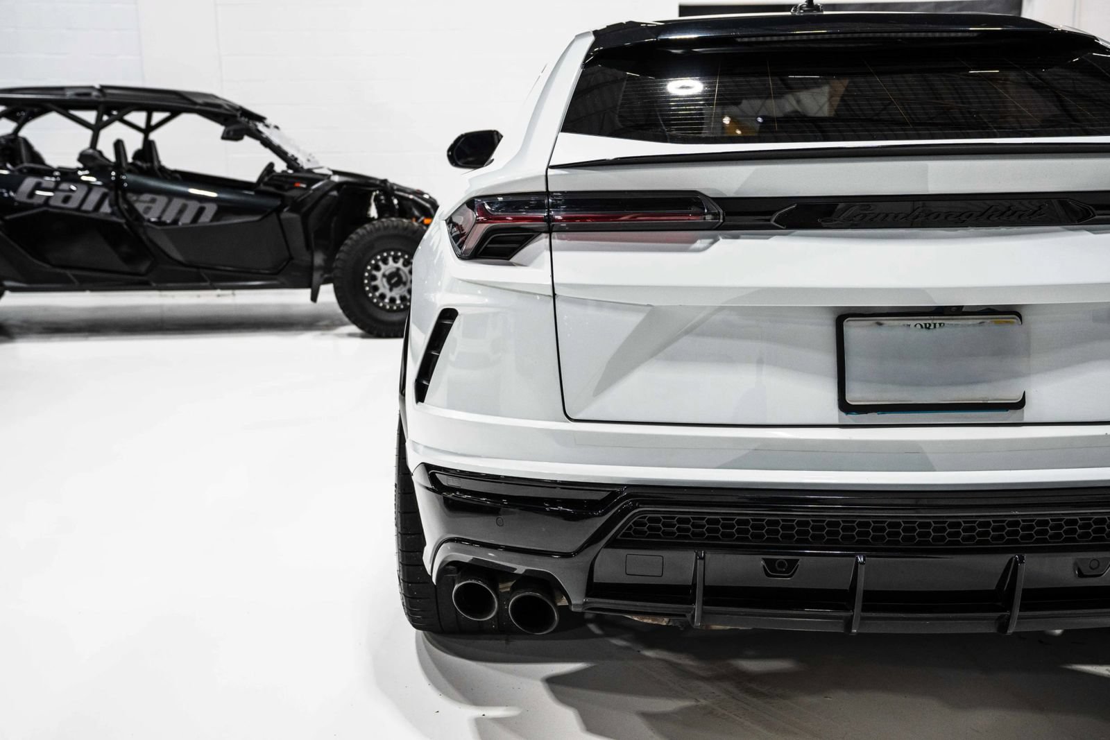 Used 2022 Lamborghini Urus AWD/4WD image 8