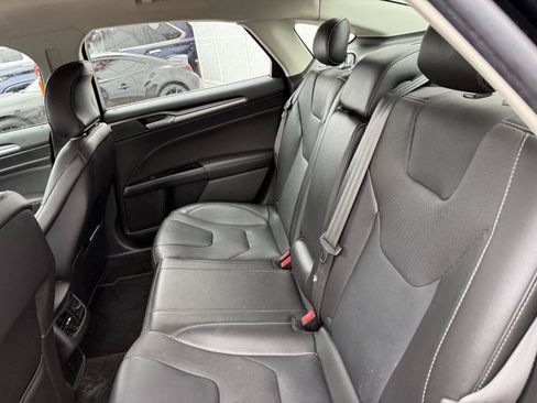Used 2016 Ford Fusion Titanium FWD image 14