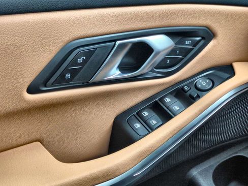 New 2026 BMW 330i xDrive Sedan w/ Premium Package AWD/4WD image 39