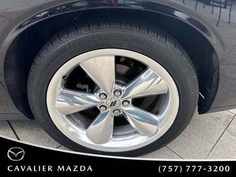 Used 2019 Dodge Challenger R/T w/ Cold Weather Group RWD image 20