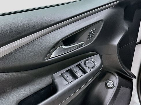 New 2026 Buick Envista Preferred FWD image 17