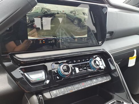 New 2026 GMC Sierra 2500 AT4X AWD/4WD image 22