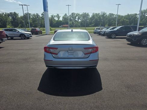 Certified 2018 Honda Accord LX image 3