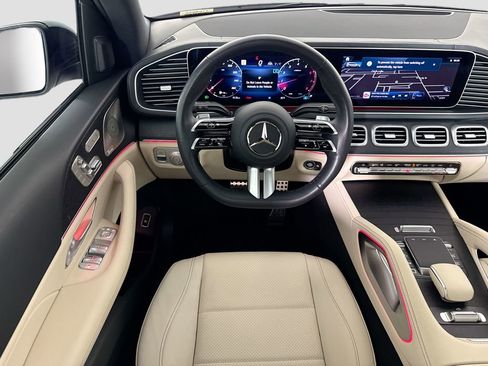 Certified 2025 Mercedes-Benz GLS 450 4MATIC image 10