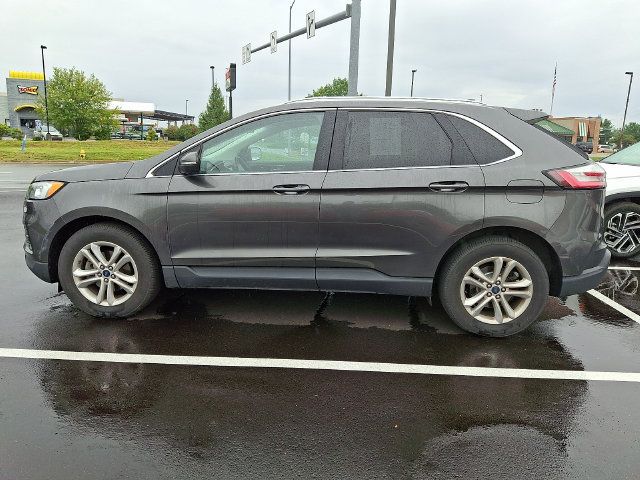 Used 2019 Ford Edge SEL w/ Equipment Group 201A FWD image 2
