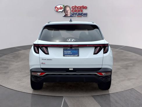 Certified 2024 Hyundai Tucson SEL w/ Convenience Package FWD image 4