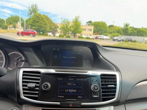 Used 2013 Honda Accord EX-L image 12