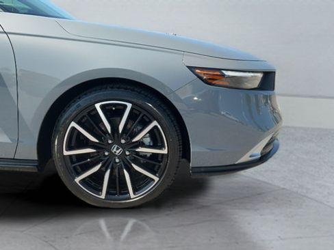 Used 2024 Honda Accord Touring image 27