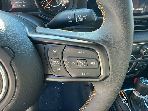 Used 2024 Jeep Wrangler Sport S image 25