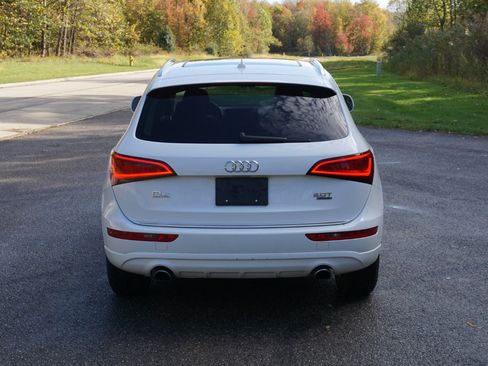 Used 2017 Audi Q5 2.0T Premium image 4