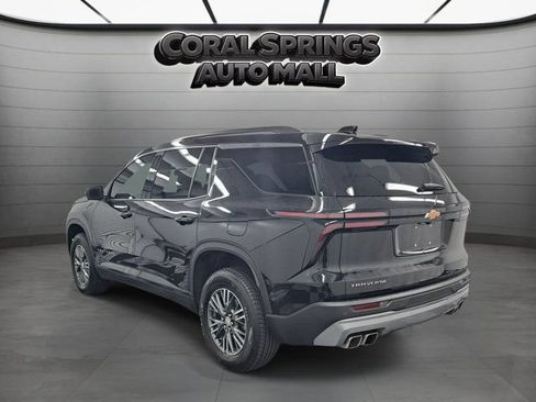 Used 2024 Chevrolet Traverse LT FWD image 4