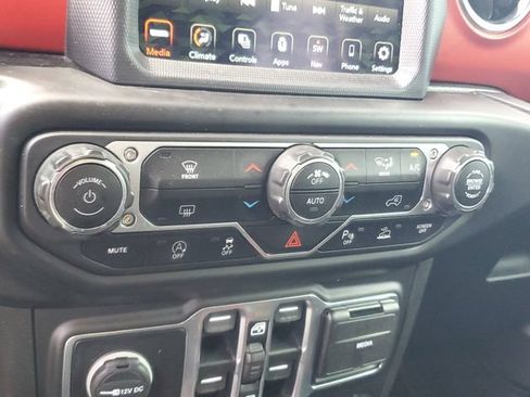 Used 2021 Jeep Wrangler Unlimited Rubicon AWD/4WD image 21