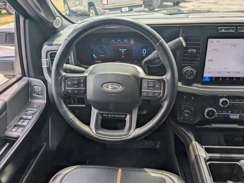 Used 2024 Ford F350 Platinum AWD/4WD image 17