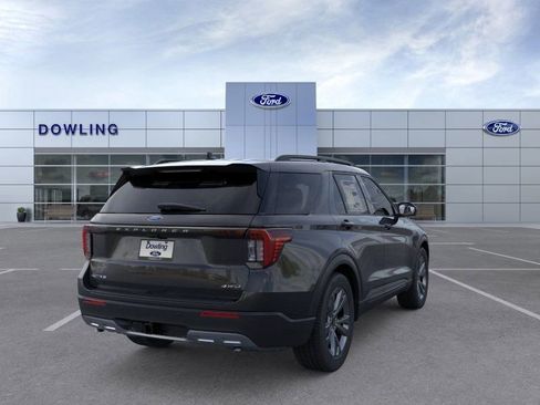 New 2026 Ford Explorer Active w/ Active Comfort Package image 8