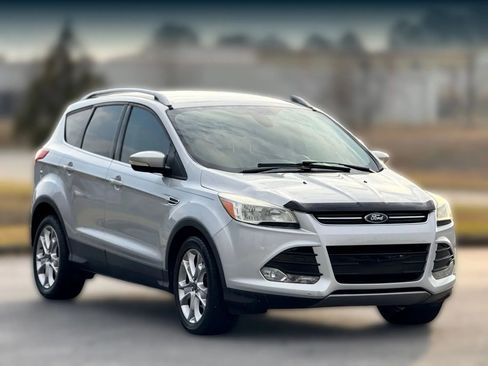Used 2015 Ford Escape Titanium image 1