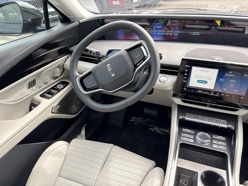 New 2026 Lincoln Nautilus Reserve AWD/4WD image 12