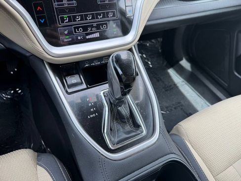 Used 2023 Subaru Outback Premium AWD/4WD image 25