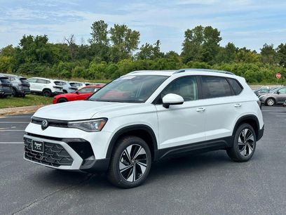 New 2025 Volkswagen Taos SE