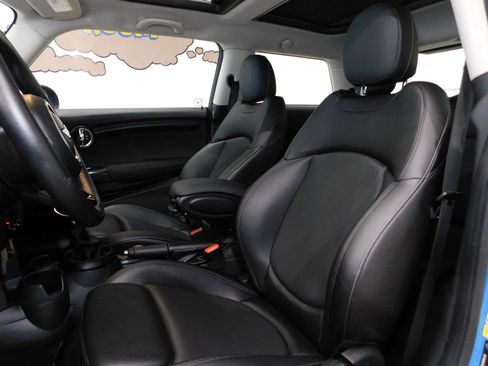 Used 2018 MINI Cooper 2-Door Hardtop FWD image 37