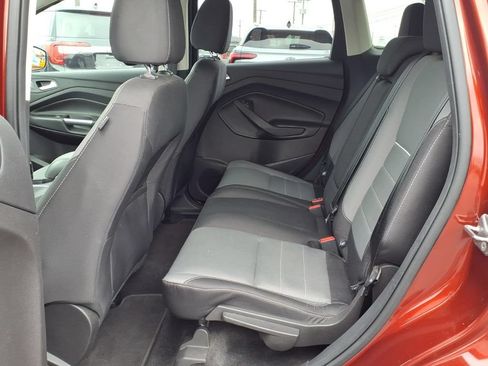 Used 2015 Ford Escape SE FWD image 5