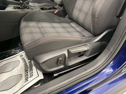 Used 2022 Volkswagen GTI SE image 12