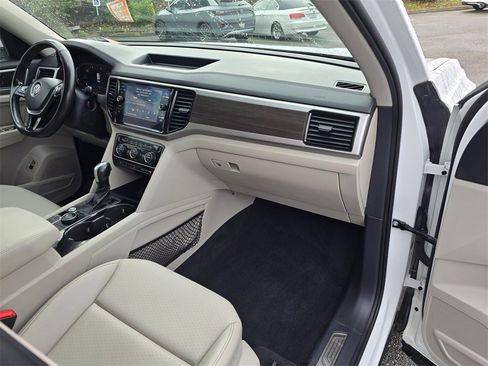 Used 2020 Volkswagen Atlas SEL image 12