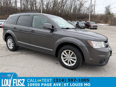 Used 2016 Dodge Journey SXT w/ Comfort/Convenience Group image 1