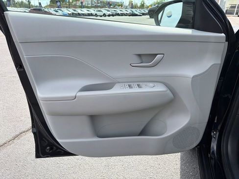 Used 2024 Hyundai Kona SE FWD image 10