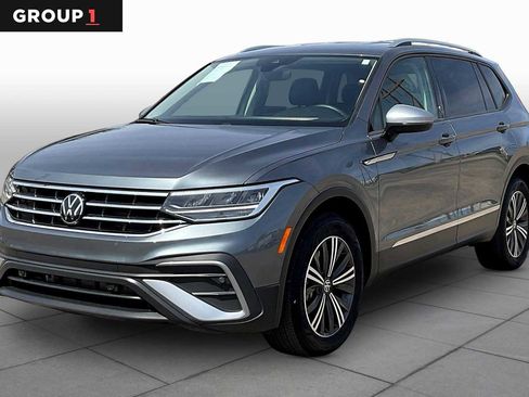 Used 2024 Volkswagen Tiguan Wolfsburg Edition FWD image 1