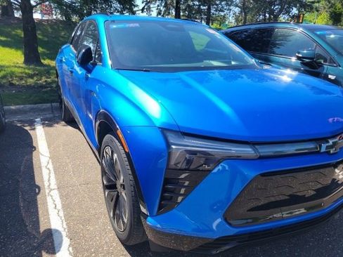 Used 2024 Chevrolet Blazer EV RS AWD/4WD image 2