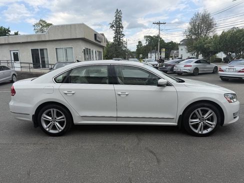 Used 2014 Volkswagen Passat TDI SE FWD image 8