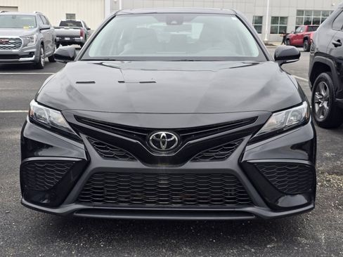 Used 2024 Toyota Camry SE w/ Cold Weather Package AWD/4WD image 2