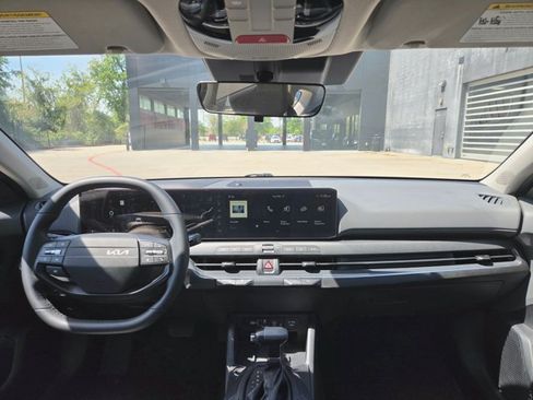 Used 2025 Kia K4 EX FWD image 13