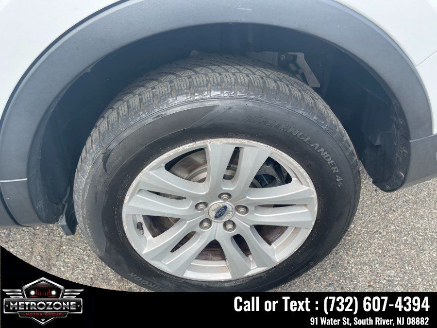 Used 2018 Ford Explorer XLT w/ Equipment Group 202A AWD/4WD image 37