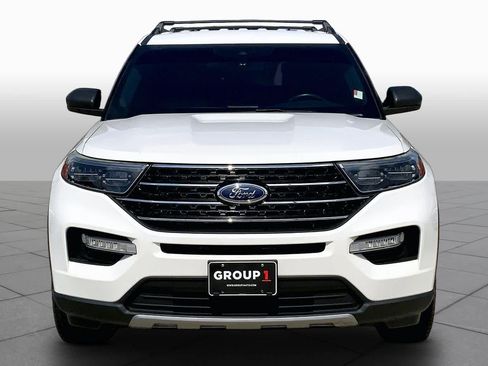 Used 2020 Ford Explorer XLT w/ Equipment Group 202A AWD/4WD image 4