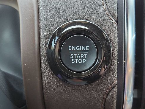 Used 2025 Ford Expedition King Ranch AWD/4WD image 9
