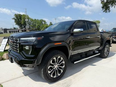 Used 2024 GMC Canyon Denali