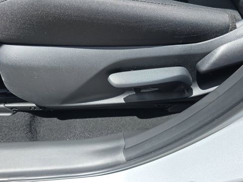 Used 2025 Toyota RAV4 LE image 19