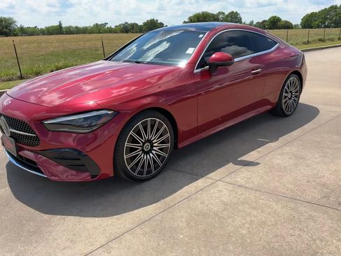 Used 2024 Mercedes-Benz CLE 300 4MATIC Coupe image 5