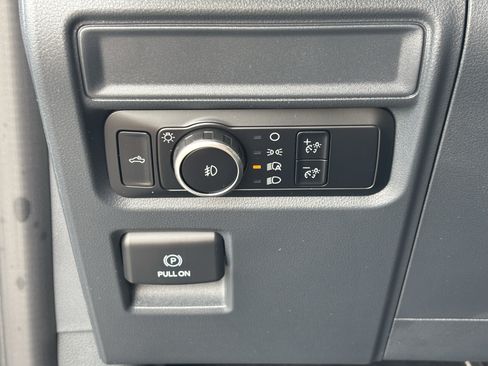Used 2024 Ford F150 XLT w/ XLT Black Appearance Package RWD image 30