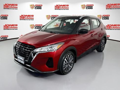 Certified 2021 Nissan Kicks SV FWD image 11
