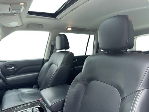 Used 2024 INFINITI QX80 Luxe image 34