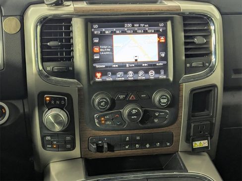 Used 2017 RAM 1500 Laramie w/ Convenience Group image 18