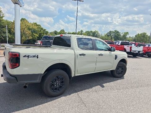 Used 2026 Ford Ranger XLT w/ Black Appearance Package AWD/4WD image 3
